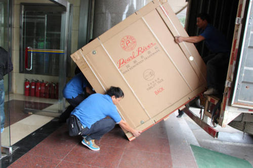 乌拉特前钢琴贵重工艺品无忧运